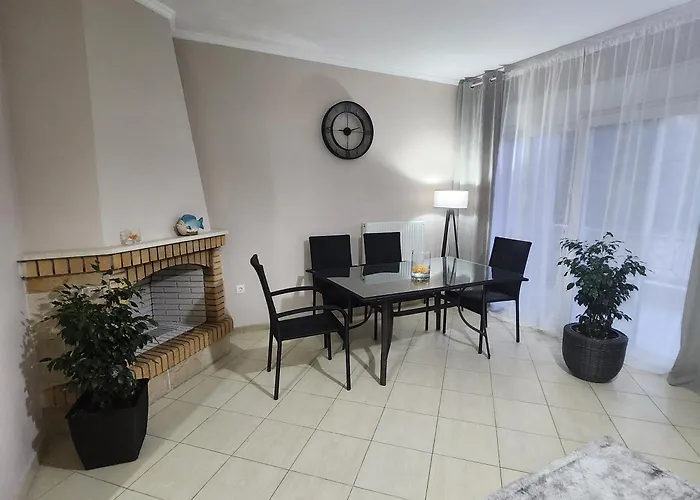 Дом отдыха Townhouse & Shared Garden Potamos (Corfu)