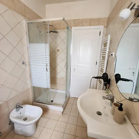 Townhouse & Shared Garden * Potamós